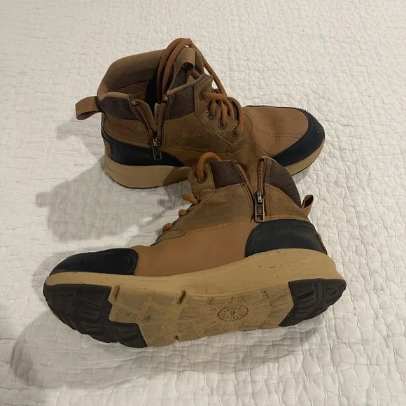 Ugg Brown and Black Lace-Up Boots - Picture 2 of 5